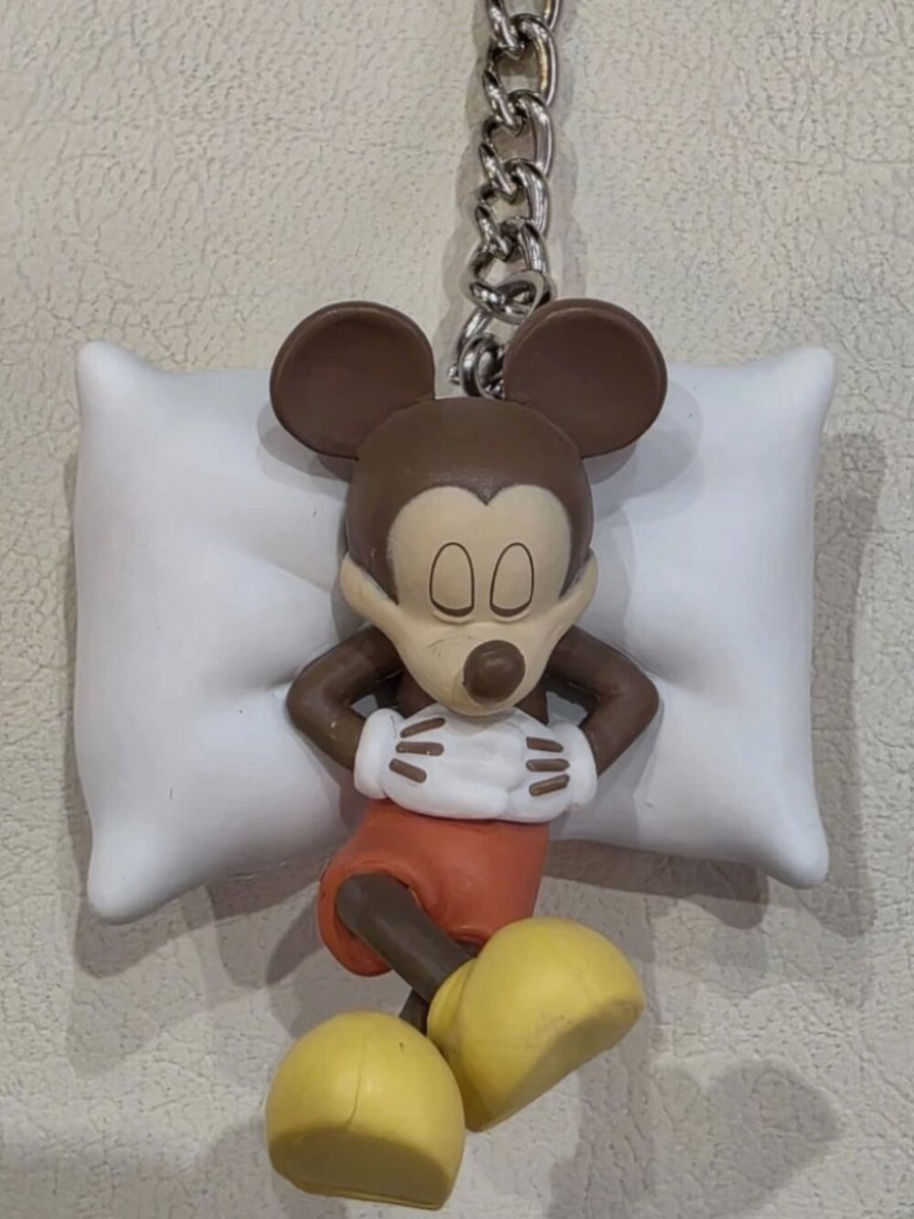 Disney Mickey Mouse 3D Figure PVC Keychain Key Ring Key Holder - Picture 3 of 6